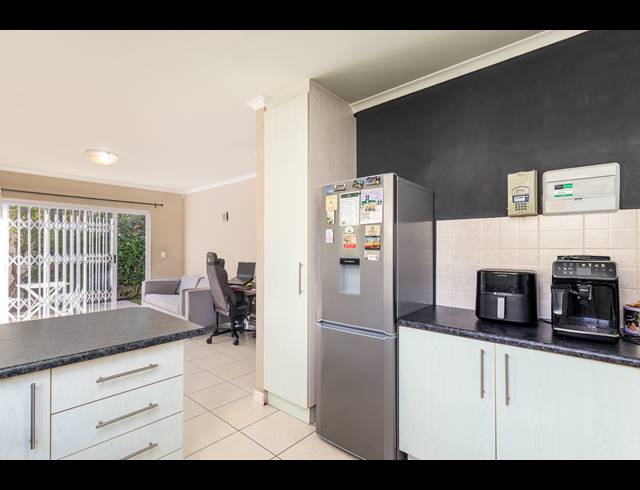 2 BEDROOM FREESTANDING FOR SALE IN SUNNINGDALE